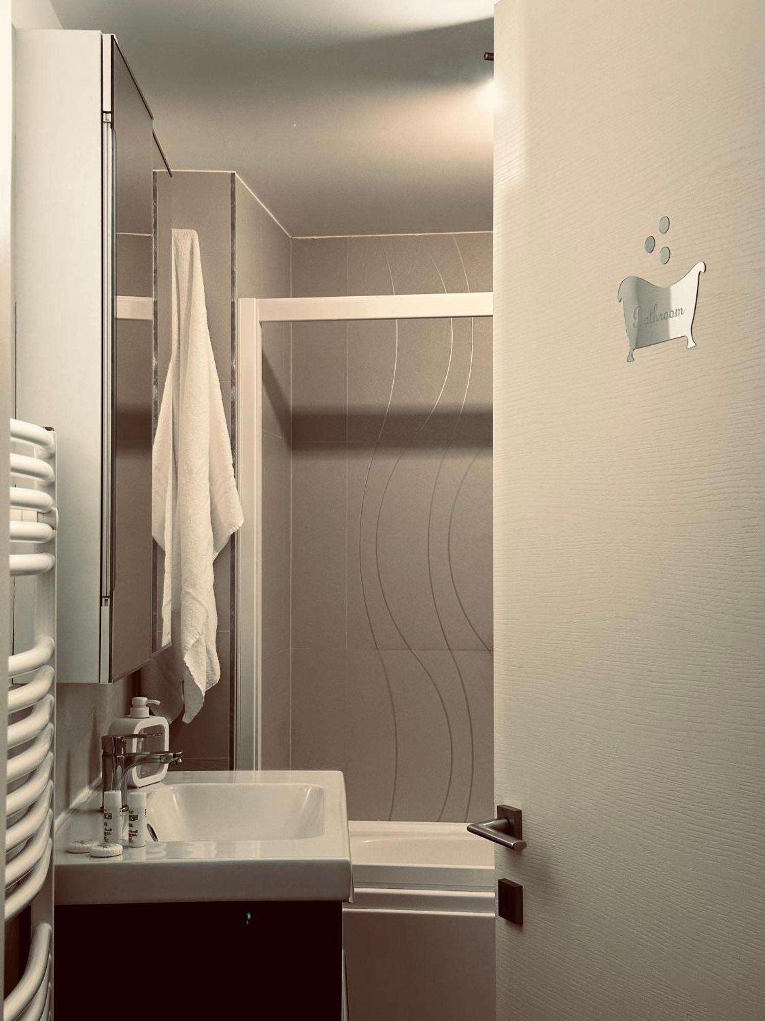 Apartment Allure *